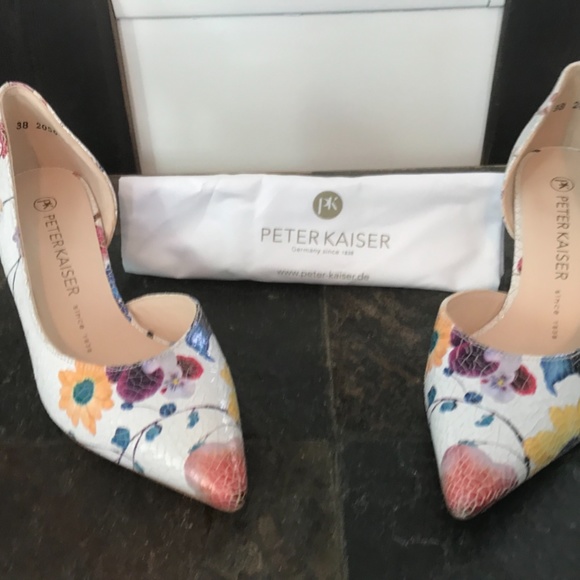 Peter Kaiser Pumps - Picture 8 of 8